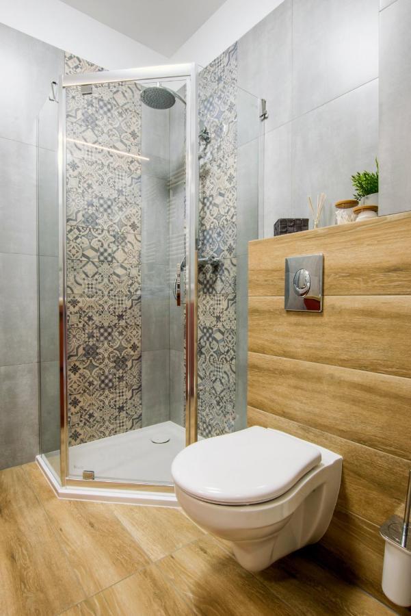W&K Apartments - Ginger Suite - Faktura Vat, Parking Koszalin Exteriör bild