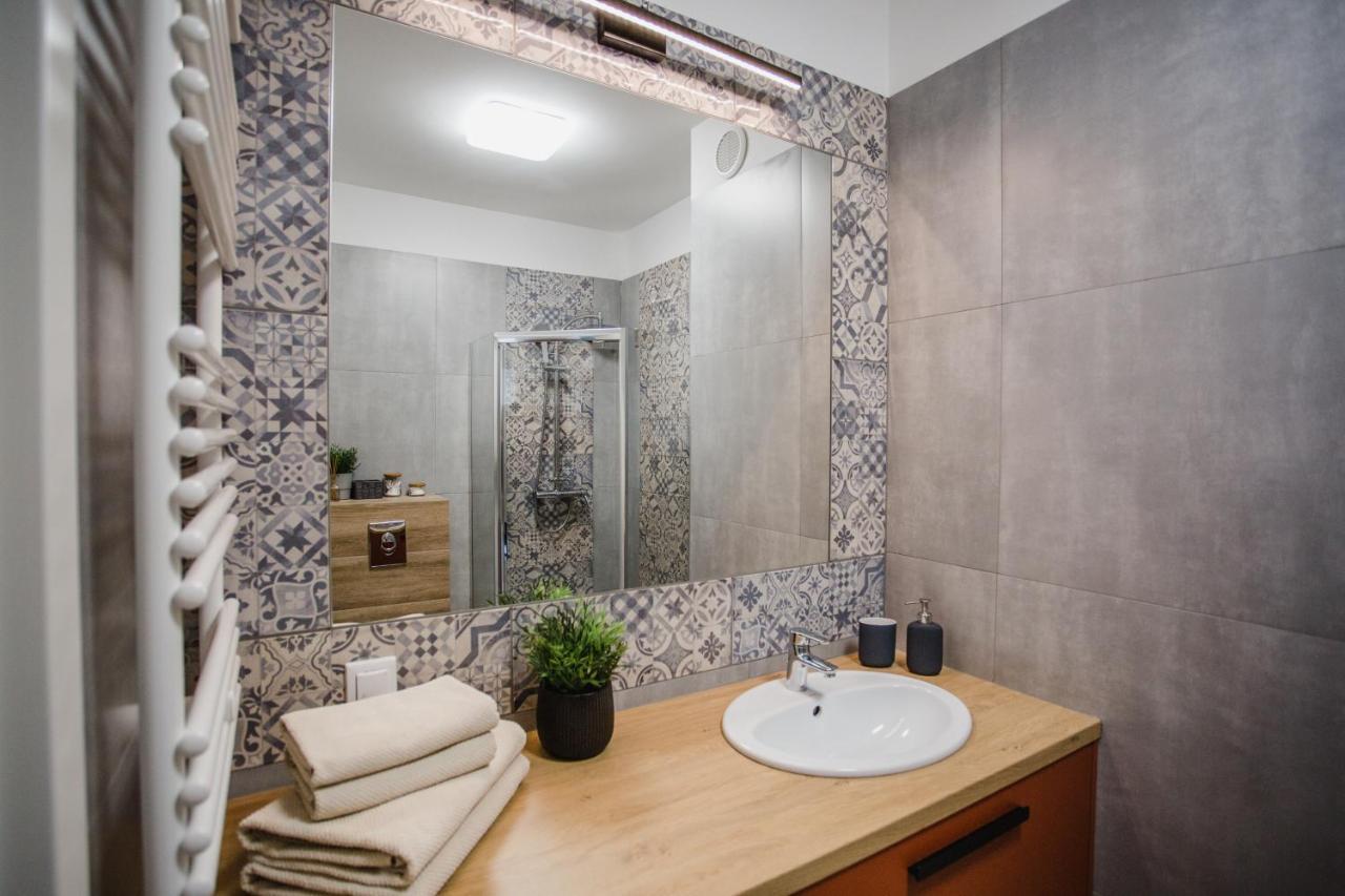 W&K Apartments - Ginger Suite - Faktura Vat, Parking Koszalin Exteriör bild